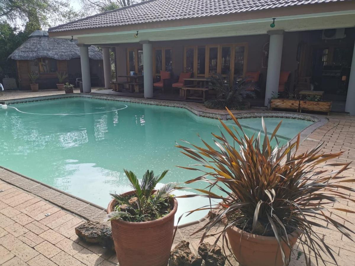 Kromdraai Guest Rooms Krugersdorp Zewnętrze zdjęcie